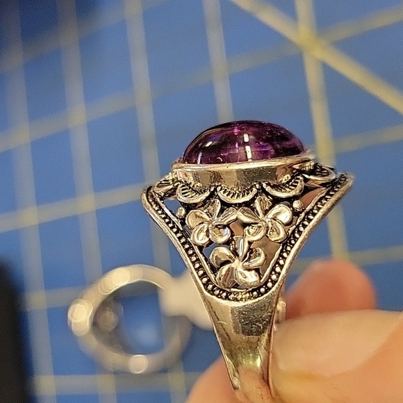 Silver and Purple Ring - Picture 2 of 6